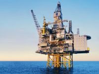 معالجة المخلفات بمصافي النفط والتلوث في المنشآت وحماية البيئة